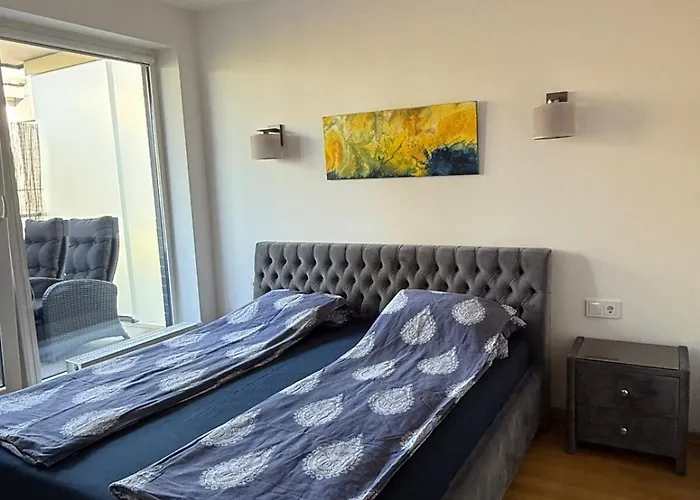 Jaukus Butas Su Erdvia Terasa פלאנגה