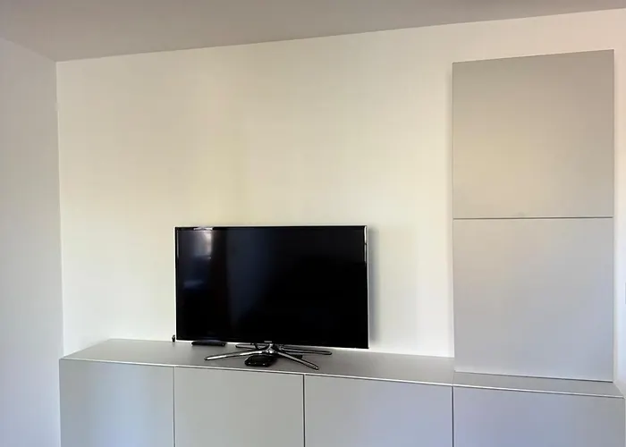 Jaukus Butas Su Erdvia Terasa * פלאנגה